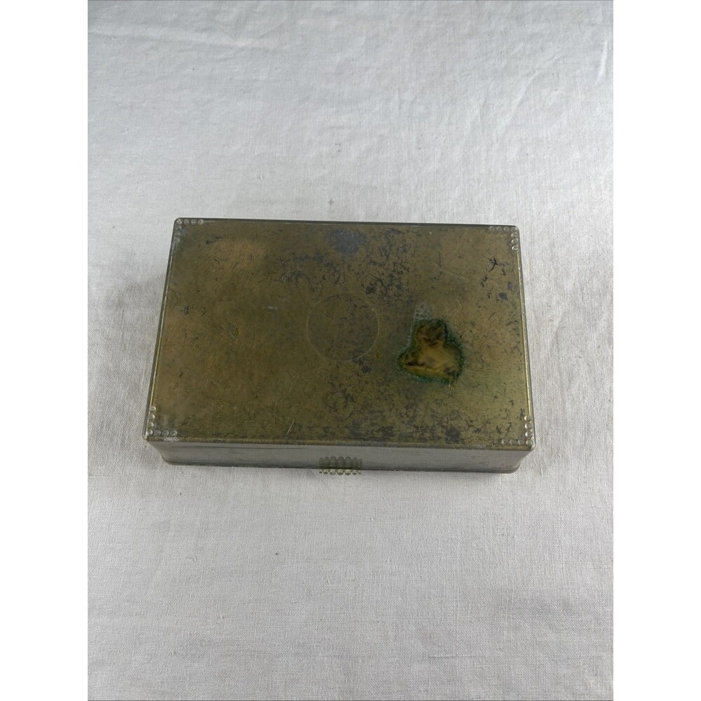 Vintage Gold Colored Plastic Box With Embossed Rose On Top - Picture 7 of 13